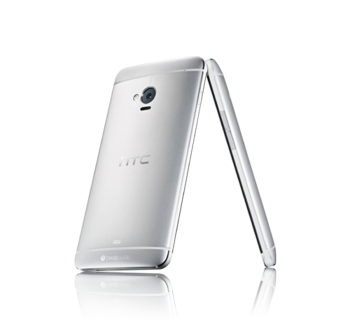 HTC-J-One-HTL22-ProductDetail-Hero-V2-back.png